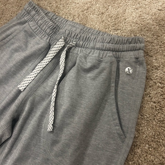 NWOT Xersion Girl’s Heather Gray Jogger Pants Sz. XXS-4/5 - Picture 4 of 8